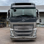 Capa Para-Choque Envolvente para Caminhão Volvo FH após 2022 Premium