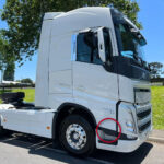 Par Tampa Estribo Extensão Porta para Caminhão Volvo FH após 2022