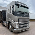 Capa Para-Choque Envolvente para Caminhão Volvo FH após 2022 Premium