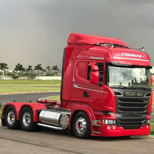 Tampa Acabamento Proteção Dobradiça para Scania S5 / S6 Lado Esquerdo 1456917