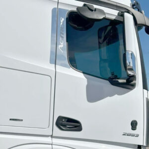 Par Aplique Inox Coluna da Porta para Caminhão New Mb Actros após 2021 Escrita