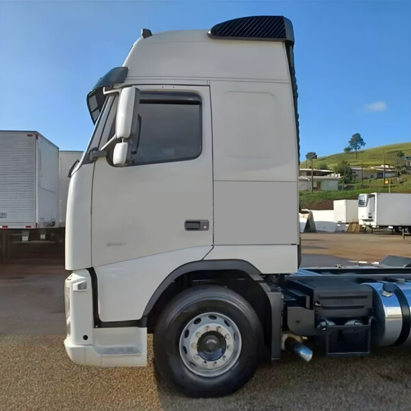 Lateral Externa Cabine para Caminhão Volvo FH / FM / NH Até 2014 Lado Esquerdo