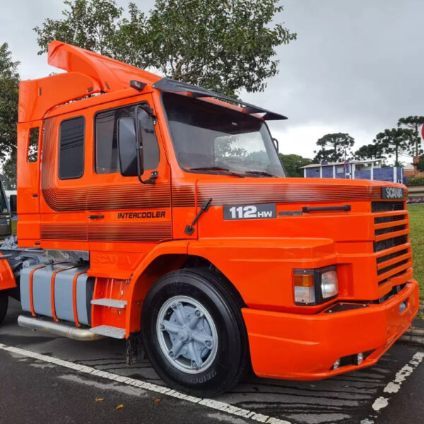 Para-Lama Capo em Lata para Caminhão Scania T 112 / 113 / 142 / 143 Longo Lado Direito