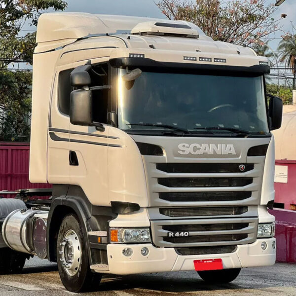 Kit Tapa Sol Scania Streamline com suporte de adaptação para Scania S4 e S5 Antigo + Lanternas