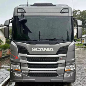 Tampa Inferior Acabamento Grade para Caminhão Scania NTG P / G / R / S  Lado Direito