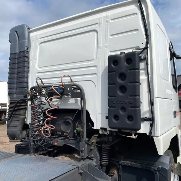 Chapa Traseira Cabine Para Caminhão Volvo FM até 2014 Cabine Baixa