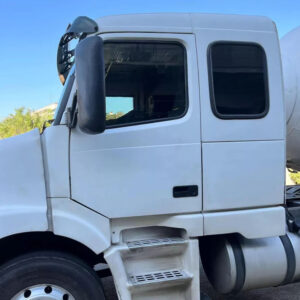 Folha Da Porta Para Caminhão Volvo NH 2000 á 2006 Lado Esquerdo
