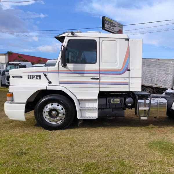 Escada Plataforma Lateral para Caminhão Scania T 113 / 143