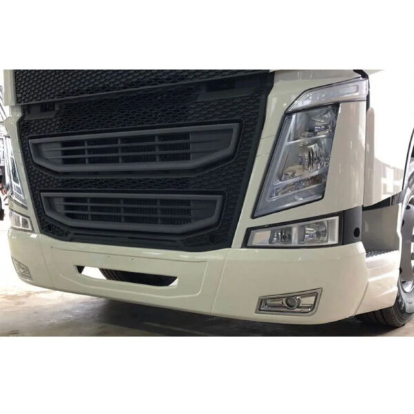 Capa de Para-choque Envolvente para Caminhão Volvo 2015 á 2022 com Faróis