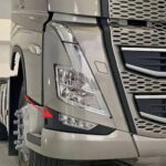 Tampa Acabamento Farol Auxiliar para Caminhão Volvo FH Após 2022 Lado Direito