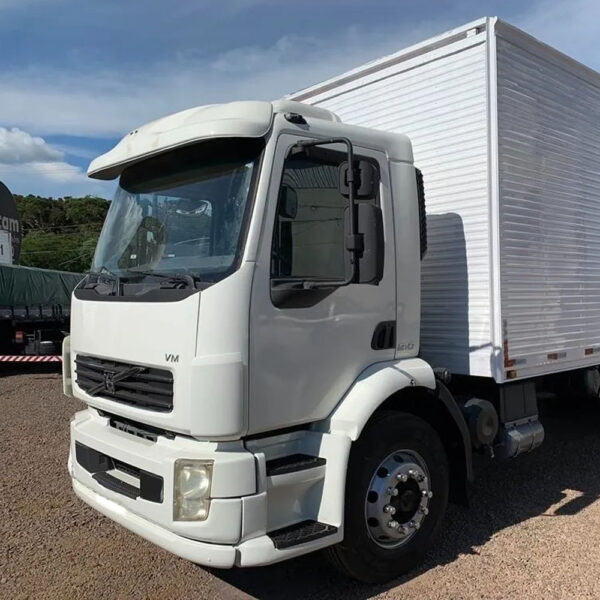 Emblema Lateral Cromado para Caminhão Volvo VM 210