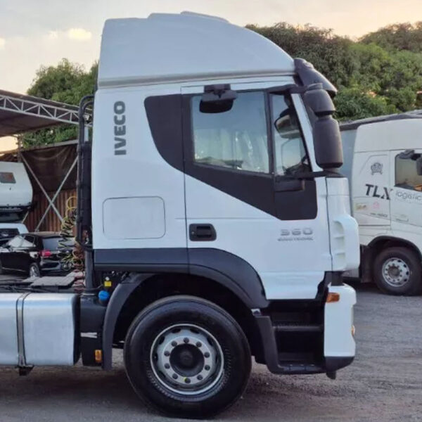 Porta para Caminhão Iveco Tector / Cursor / Stralis / Eurotech / Eurocargo / Lado Direito