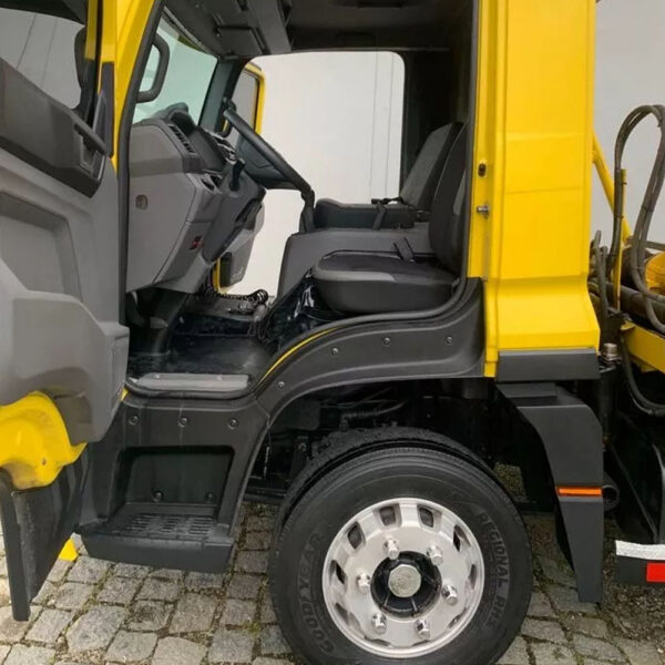Estribo Cabine para Caminhão Vw Delivery Após 2018 Lado Esquerdo