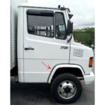 Para-Lama Cabine para Caminhão Mb 709 / 710 / 712 / 912 / 914 / 1114 Lado Direito