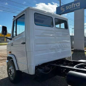 Chapa Traseira Cabine para Caminhão Mb 709 / 710 / 912 / 914 / 1418 / 1618 / 1620 Lado Direito