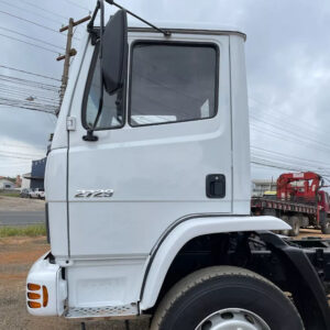 Porta para Caminhão Mb 914c / 1720 / 1721 / 2423 / 2726 Lado Esquerdo