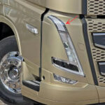 Extensão Farol Principal para Caminhão Volvo FH5 Após 2022 Lado Direito 84415098
