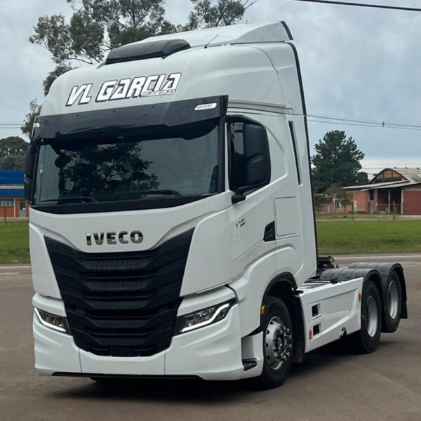 Carenagem Lateral Tanque (SIDE SKIRT) para Caminhão Iveco S-way 6X2 3450mm
