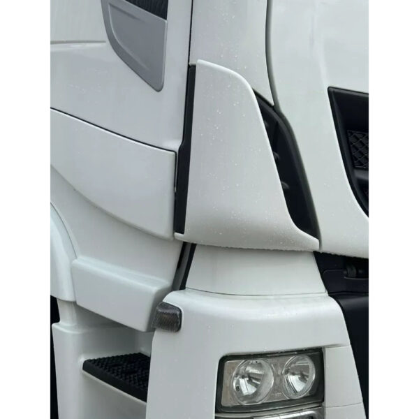 Lanterna Pisca Lateral Cristal para Caminhão Iveco Stralis / Hi-Way / Hi-Road Lado Direito