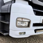 Farol Principal para Caminhão Mercedes-Benz Axor Lado Direito