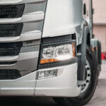Farol Principal para Caminhão Scania NTG após 2020 Lado Esquerdo