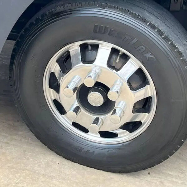 Kit Sobre Tampa Cubo Cromada para Caminhão Vw Delivery Até 2017 4x2